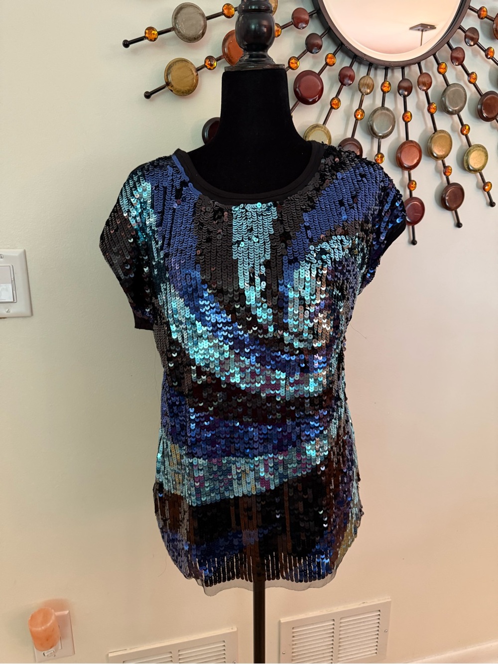 dressbarn Black and Blue Sequin Short Sleeve Top